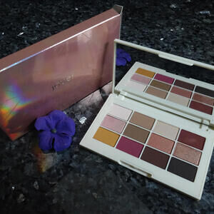 Jouer rose gold matte & shimmer eyeshadow palette new in box full size